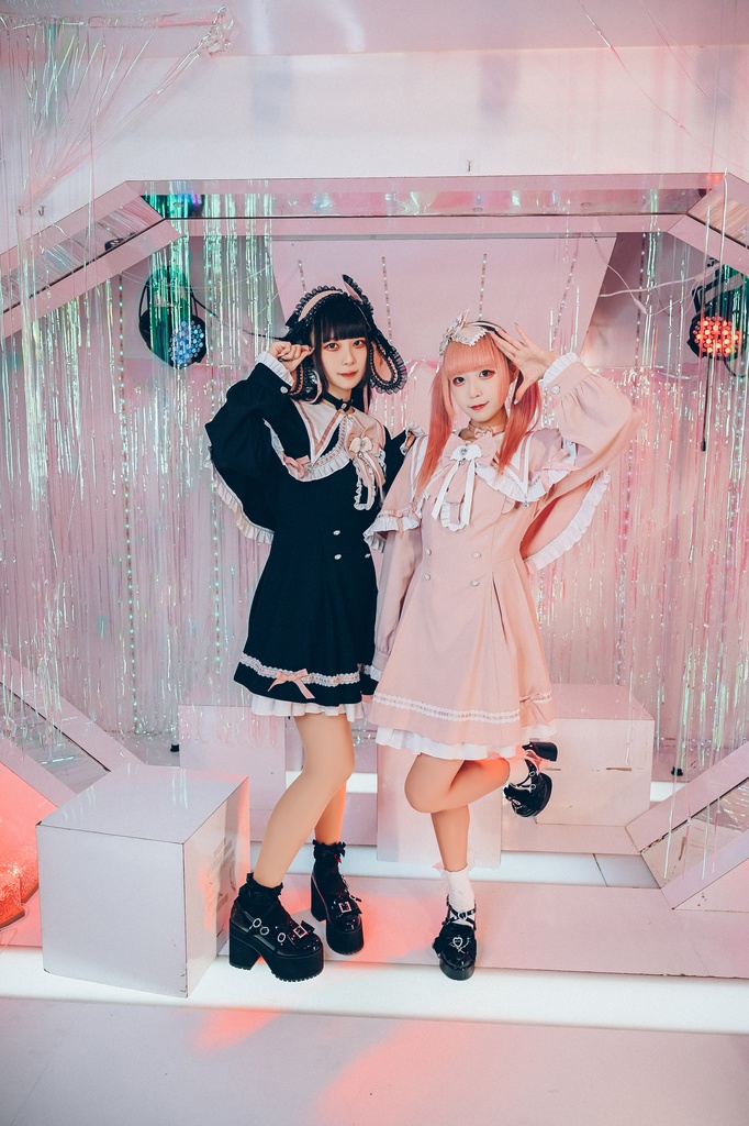 Jillpunk アニメ界隈 ゆめかわ ロリータ 恋愛魔法陣 丸襟 リボン付き フリル 長袖ワンピース+刺繍入りケープ ドレスセット2点 オリジナル 可愛い おしゃれ ファッション萌え 秋葉原