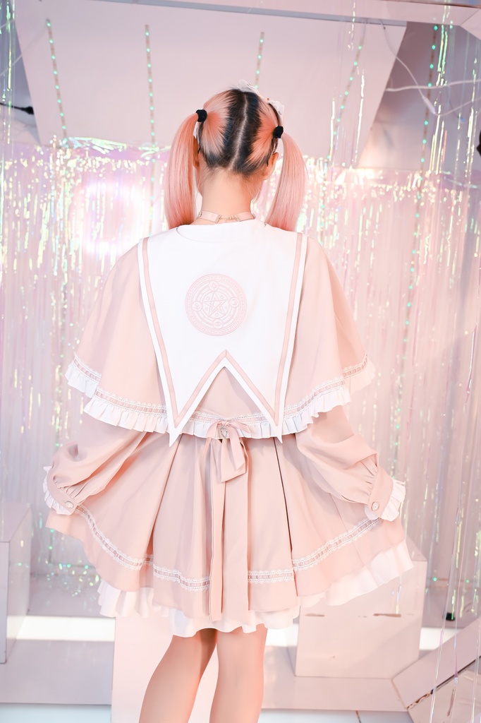 Jillpunk アニメ界隈 ゆめかわ ロリータ 恋愛魔法陣 丸襟 リボン付き フリル 長袖ワンピース+刺繍入りケープ ドレスセット2点 オリジナル 可愛い おしゃれ ファッション萌え 秋葉原