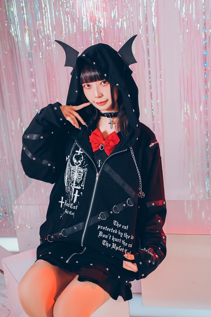 Jillpunk ダークアニメ風 ヘヴィメタル パンクロック 骸骨聖約 メタルパーツ 鎖チェーン付き 悪魔羽パーカー フード付きジャケット オリジナル メンズ レディーズ クール おしゃれ男女兼用カッコいい ファッション