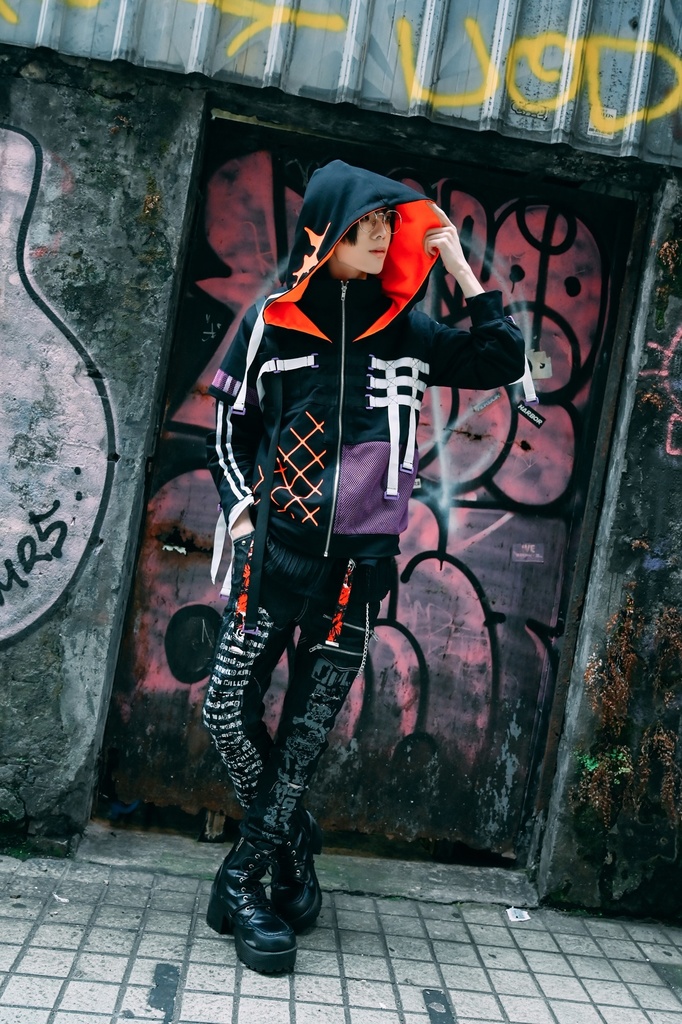 Jillpunk 台湾画師柴染コラボ 東方浮夢録 和洋折衷 妖狐神龍 配色 非対称 メッシュ切替 尻尾付き スウェットパーカー フード付きジャケット オリジナル おしゃれ 男女兼用ファッション秋葉系