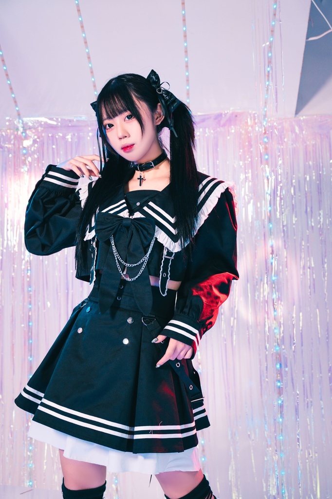 Jillpunk プレッピー ダークガーリー 地雷系 量産型 和洋折衷 ナイトメアスィート 蝶ネクタイ付き ショート丈学院セーラー服 ハイウェストスカート JK制服セット2点 オリジナル レディース 和洋ミックス カッコいい おしゃれ サブカル