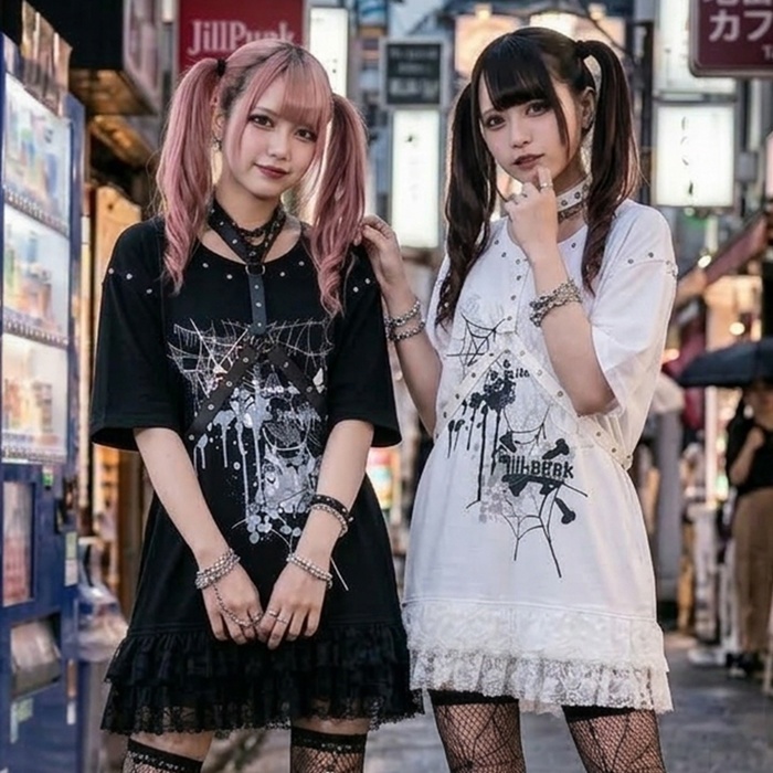 Jillpunk ゴシック クール系 蜘蛛の巣 ダーク風 フォールンラヴ ハーネスチョーカー付き フリルレースヘム 半袖ワンピース ロングTシャツ フェミニン おしゃれ ファッション オリジナル サブカル