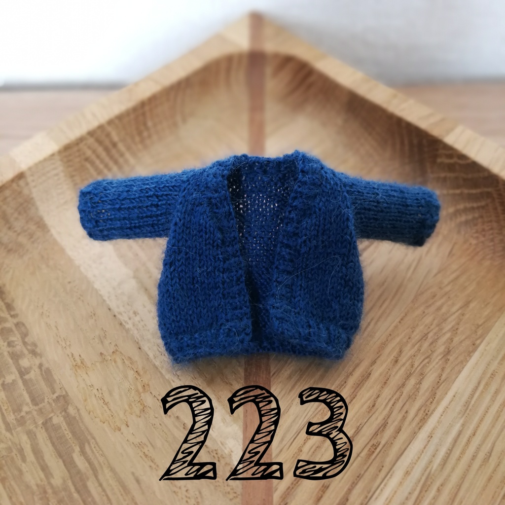 【青色】ボタンレスカーディガン