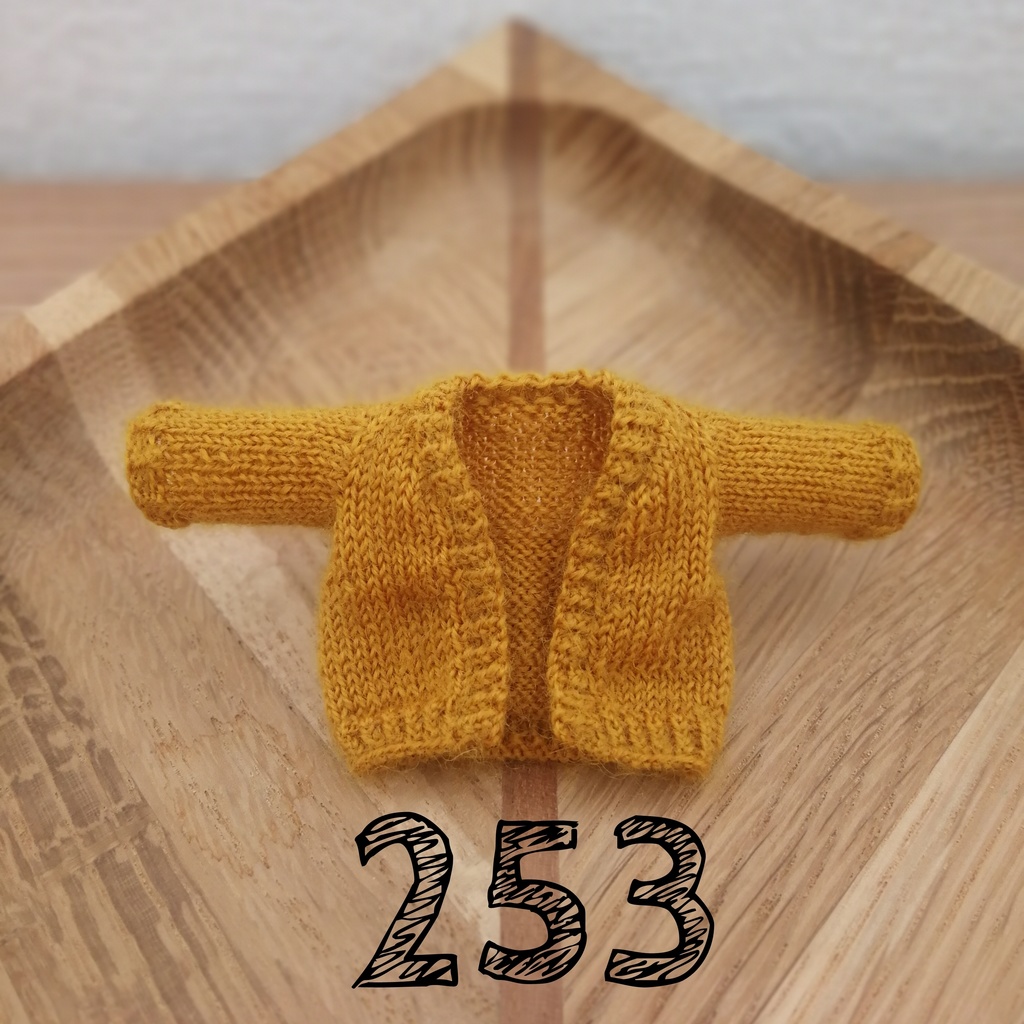 【その他色】ボタンレスカーディガン