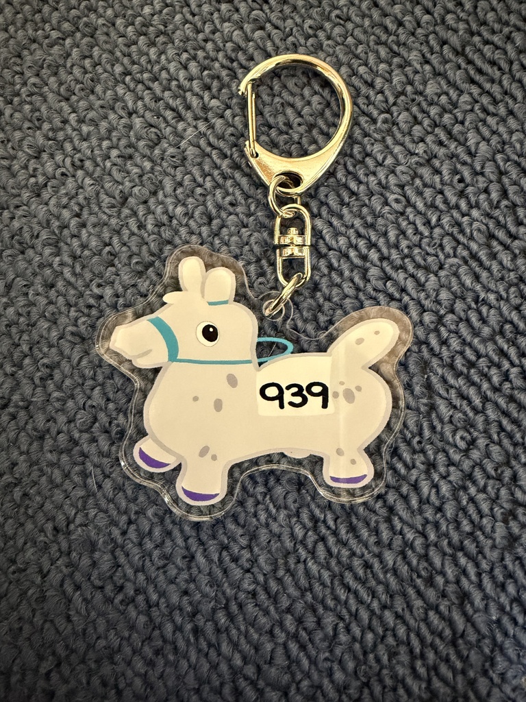 スローダンサーちゃんキーホルダー