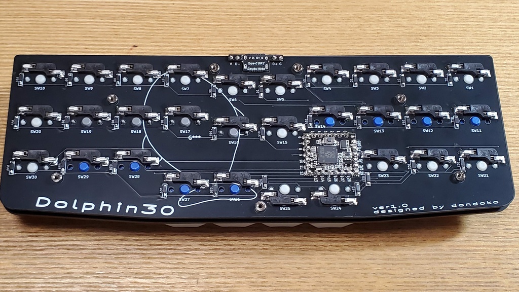 《3行×10列親指ずらし配列キーボード・キット》 Dolphin30