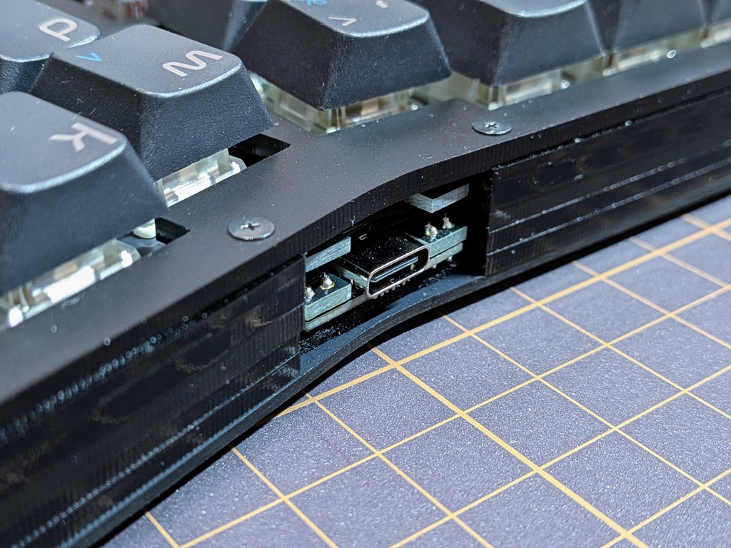 《3行×10列親指ずらし配列カラムスタッガード・キーボード》「Whale30」