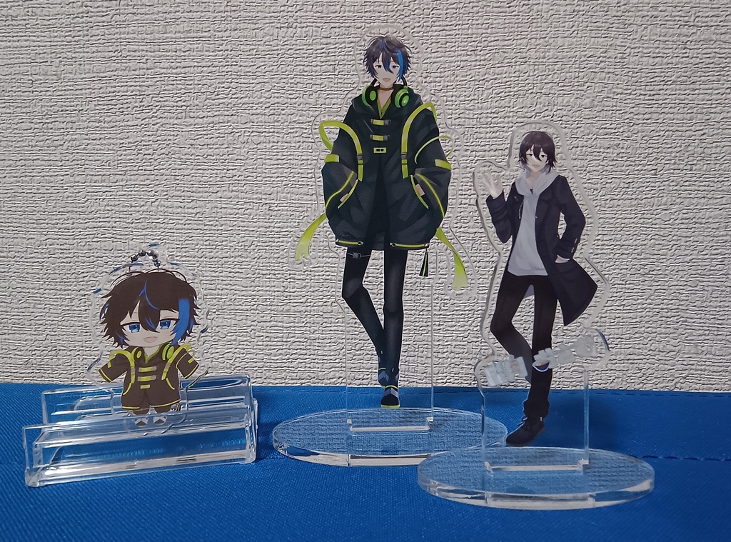 望月おさむのアクスタ&アクキー サイバーパンク衣装!