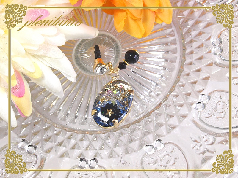 【ジョジョの奇妙な冒険】レジンのイヤホンジャックピアス【3部】