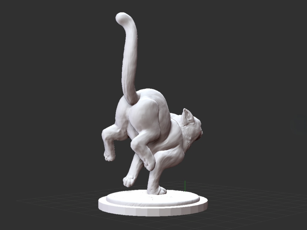 『走る猫』猫フィギュア