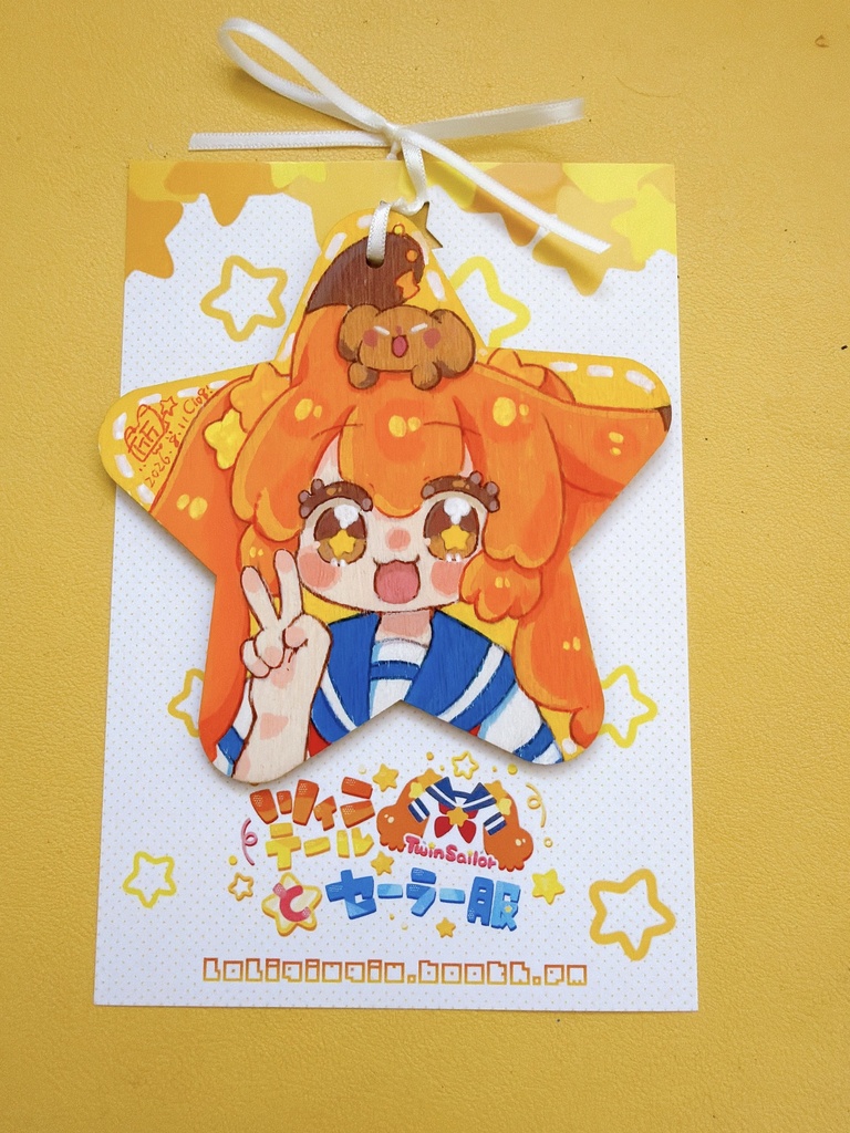 【C108】直筆サイン入り!木製星型アナログイラストボード