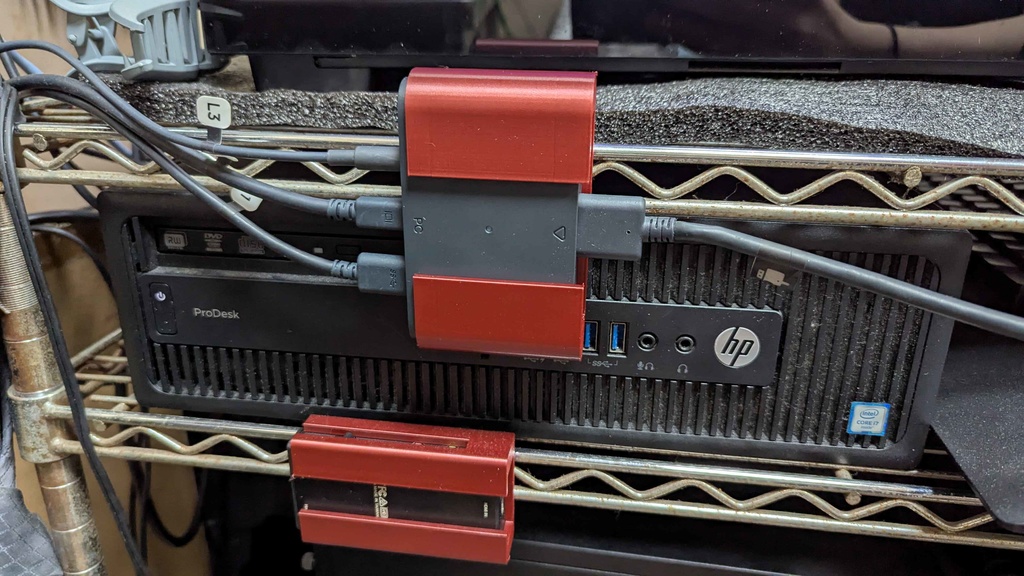 VIVE Pro 2 リンクボックス用 ラックマウントホルダー