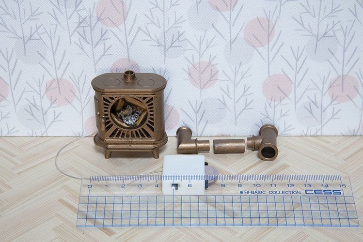 まあるい窓の薪ストーブ*アンティークブロンズ*