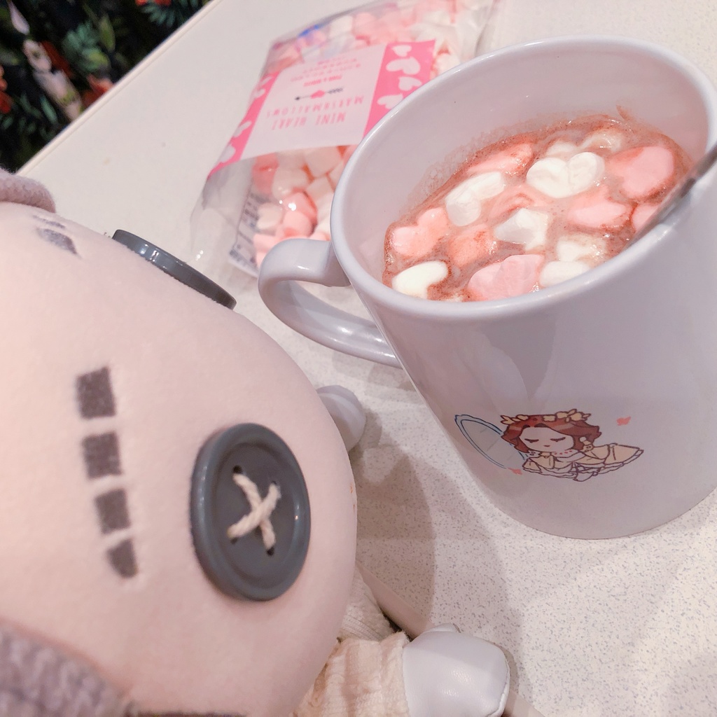 マリイソハートマグカップ