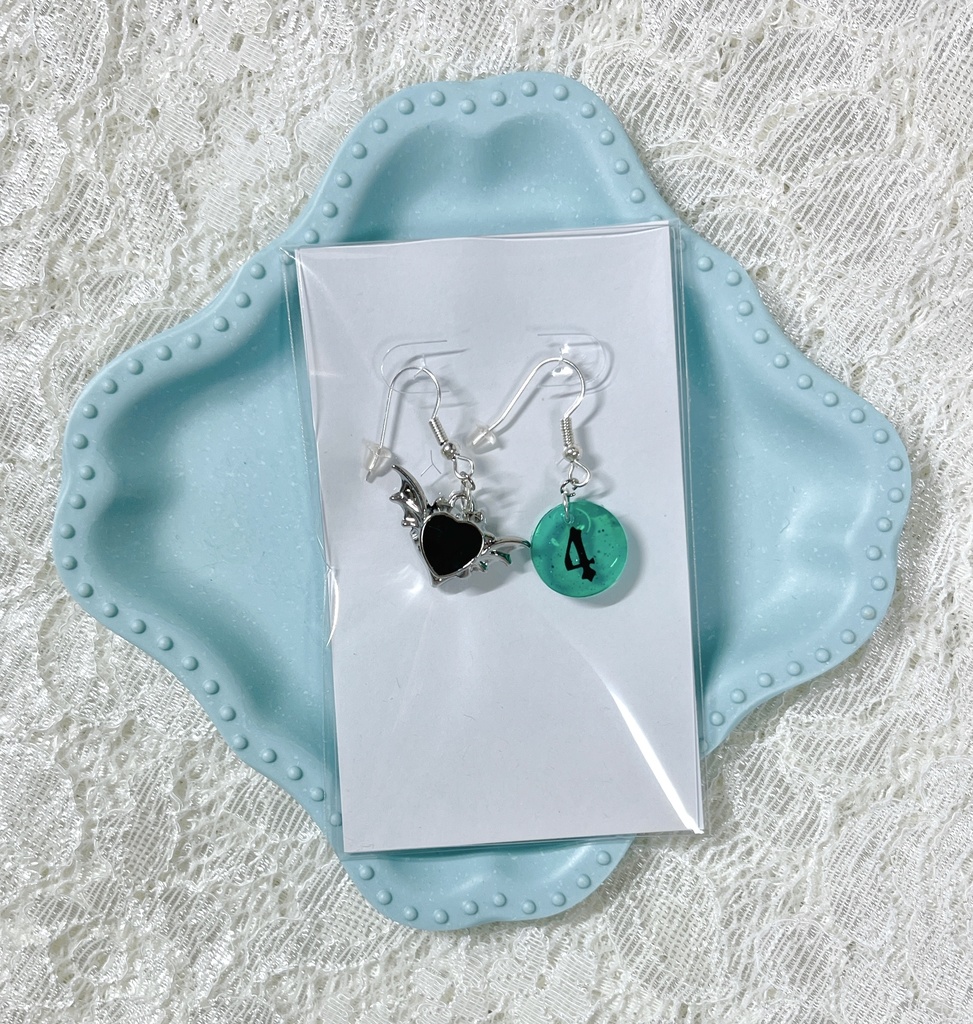 BLEACH  ウルキオラ・シファー イメージアクセサリー ピアス 十刃