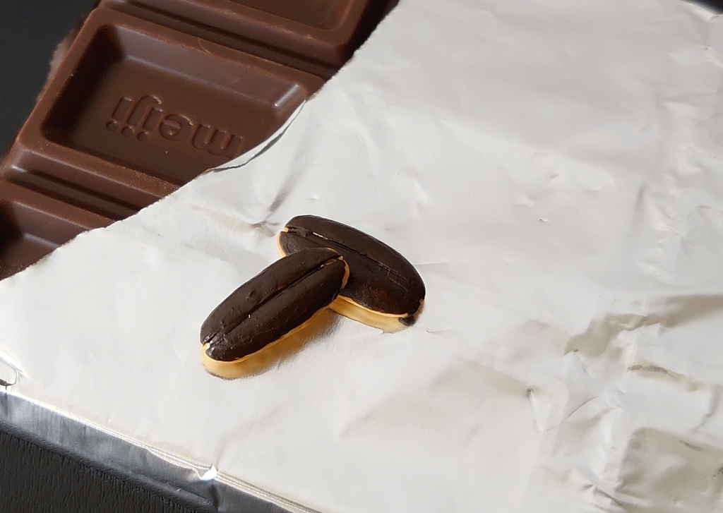 銀色のチョコパン