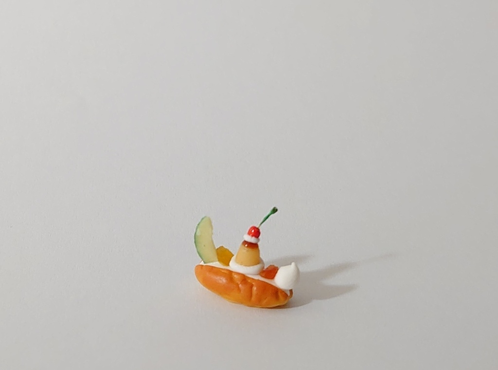 プリンアラモードコッペ