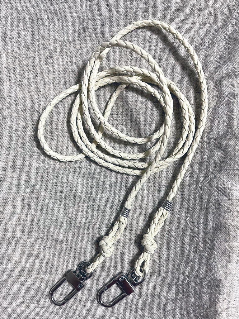 【頒布終了】スマホショルダーポーチ