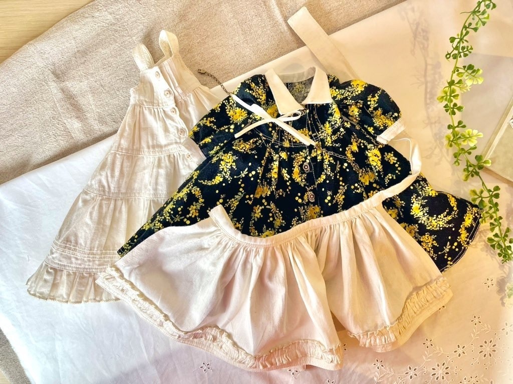 【販売終了】ミモザのエプロン付きワンピース