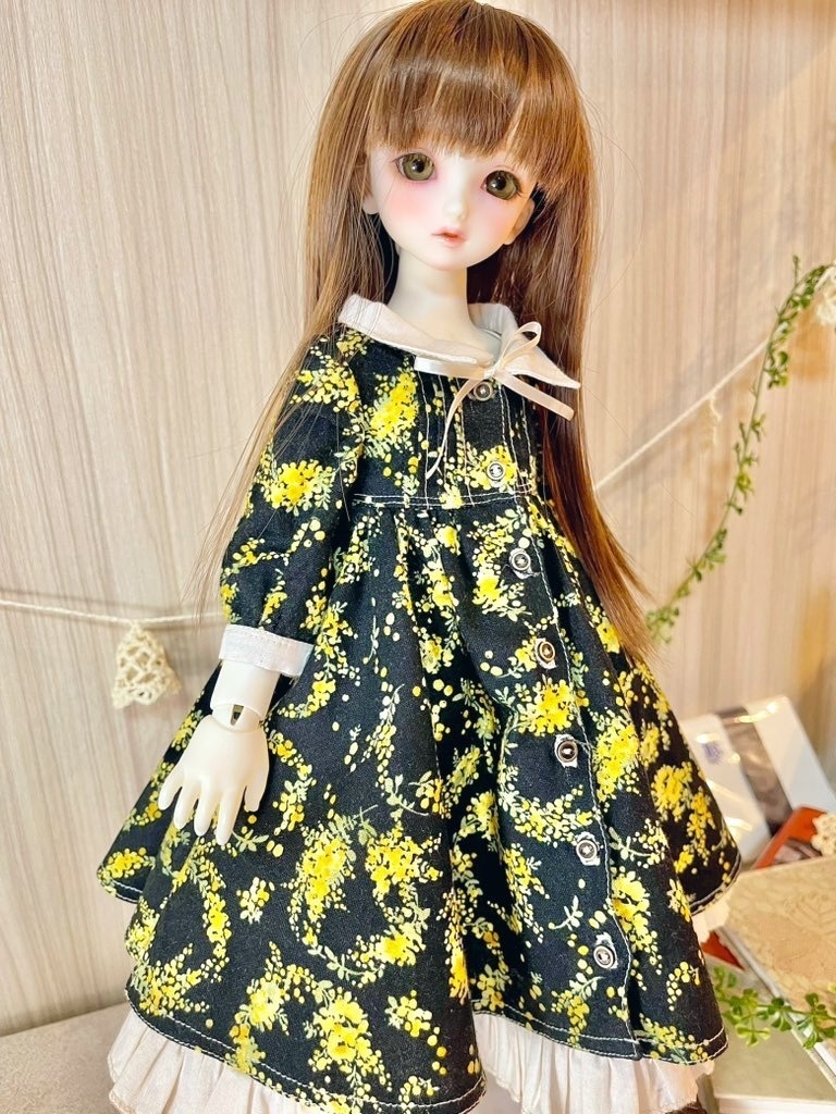 【販売終了】ミモザのエプロン付きワンピース