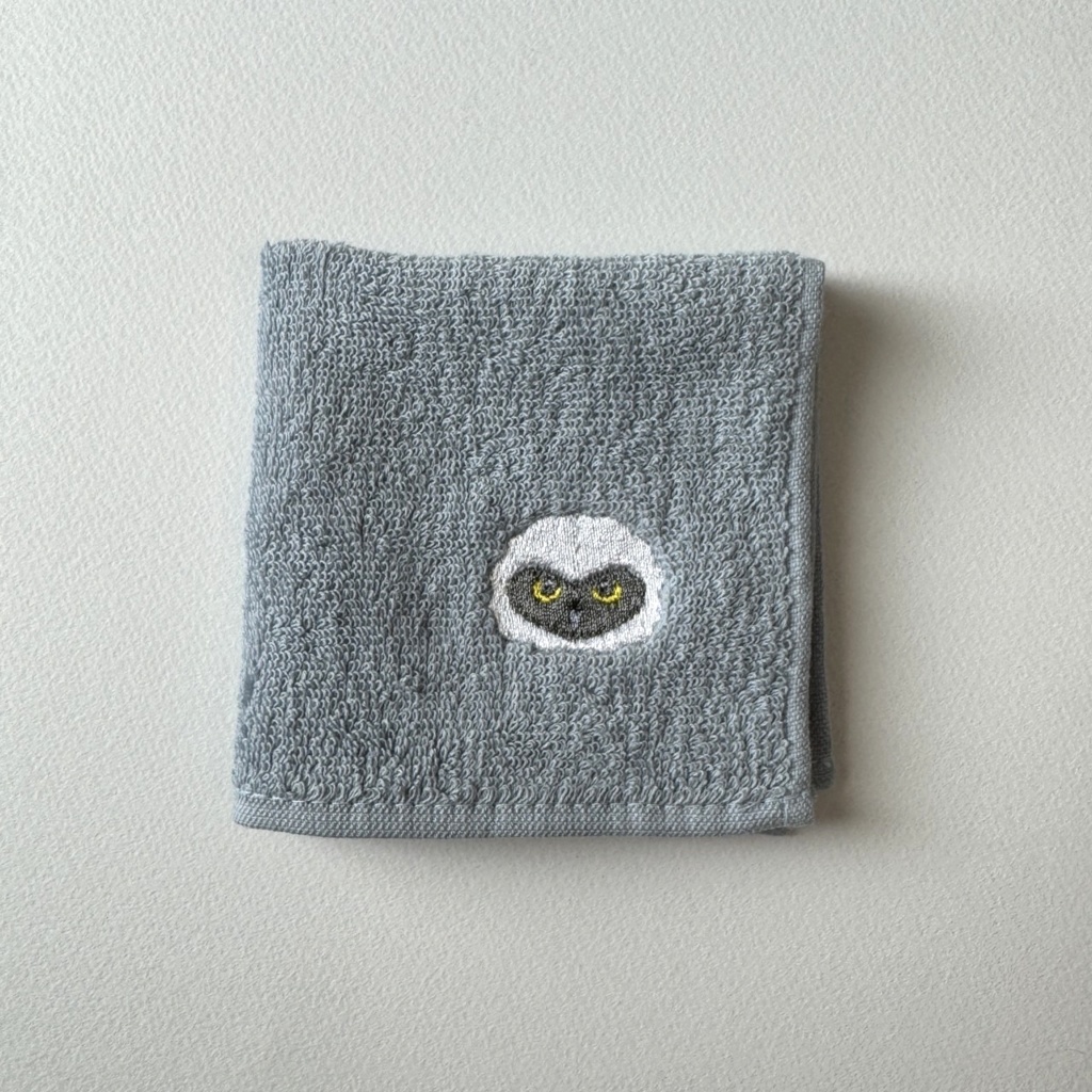 メガネフクロウのヒナ 刺繍タオルハンカチ
