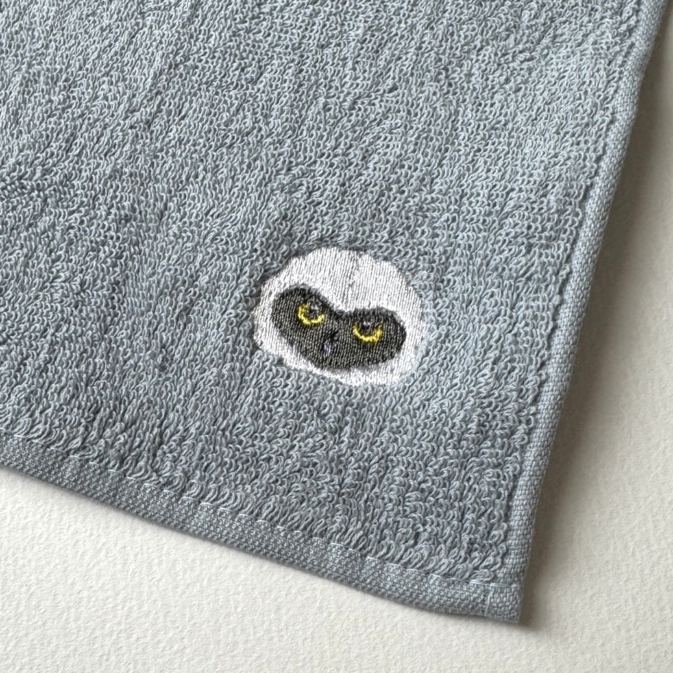 メガネフクロウのヒナ　刺繍タオルハンカチ