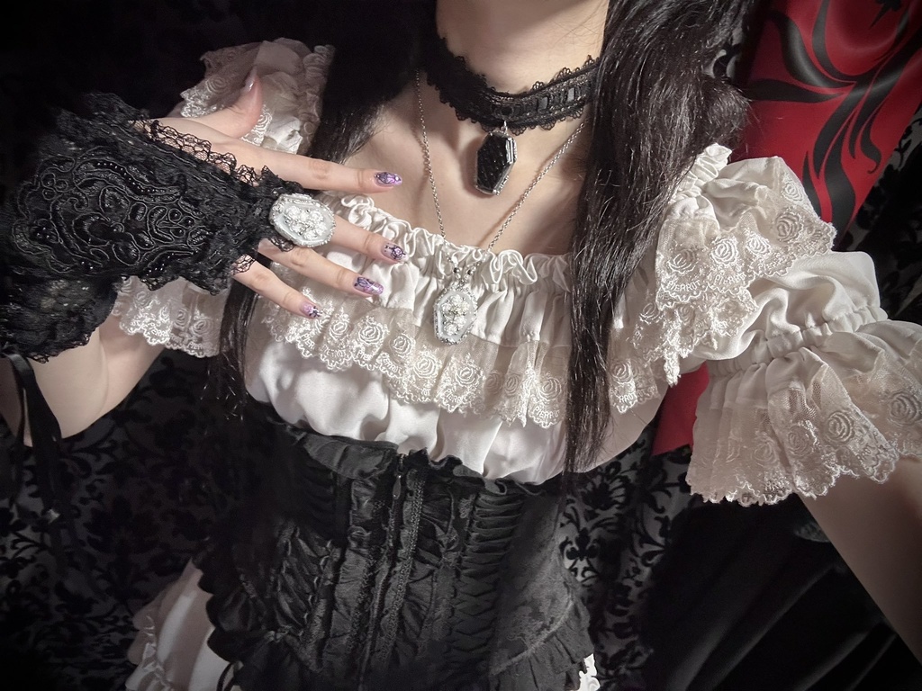 棺桶ネックレス <Blanc Éternel>-Rêverie-