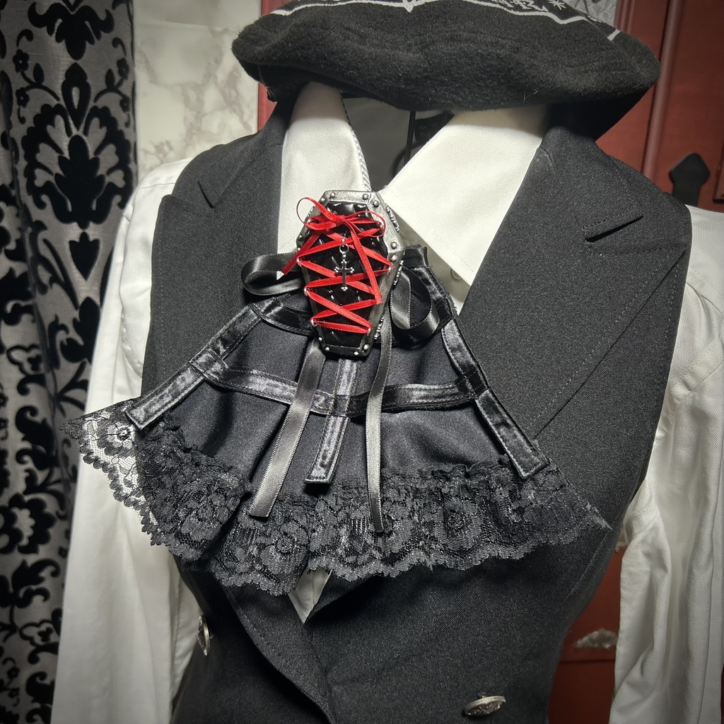 封じられた棺桶ブローチ<タナトスブラック>