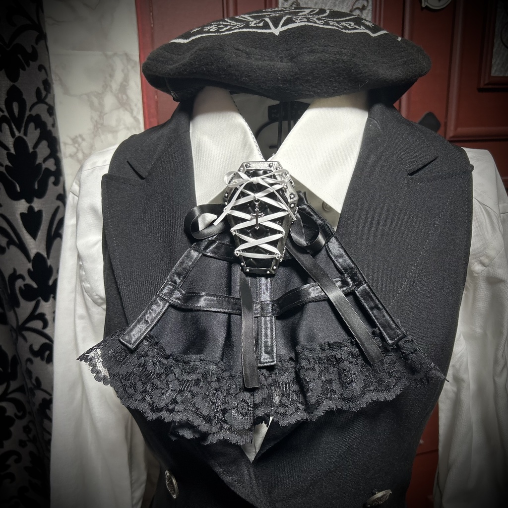 封じられた棺桶ブローチ<タナトスブラック>