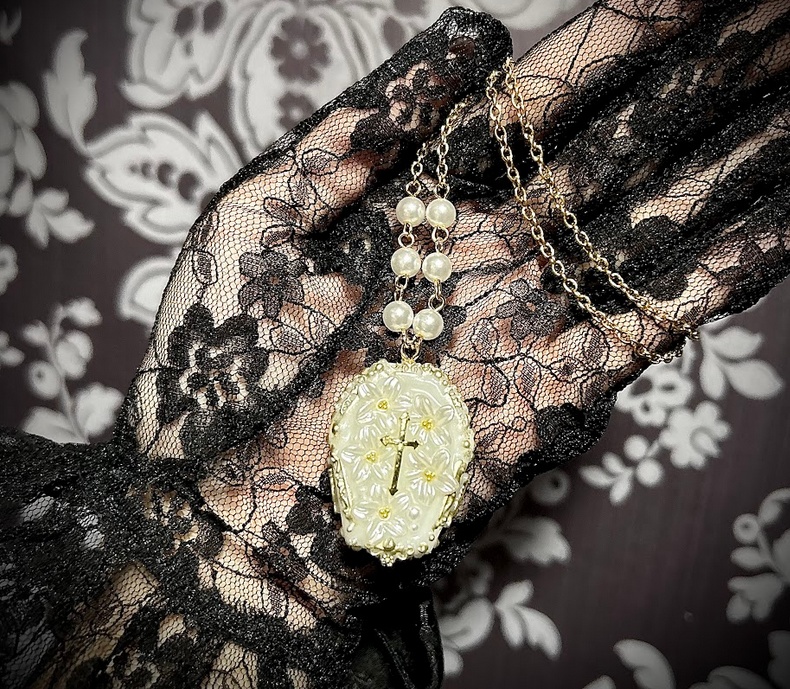 <Obscura Requiem>白百合を捧ぐ棺のネックレス