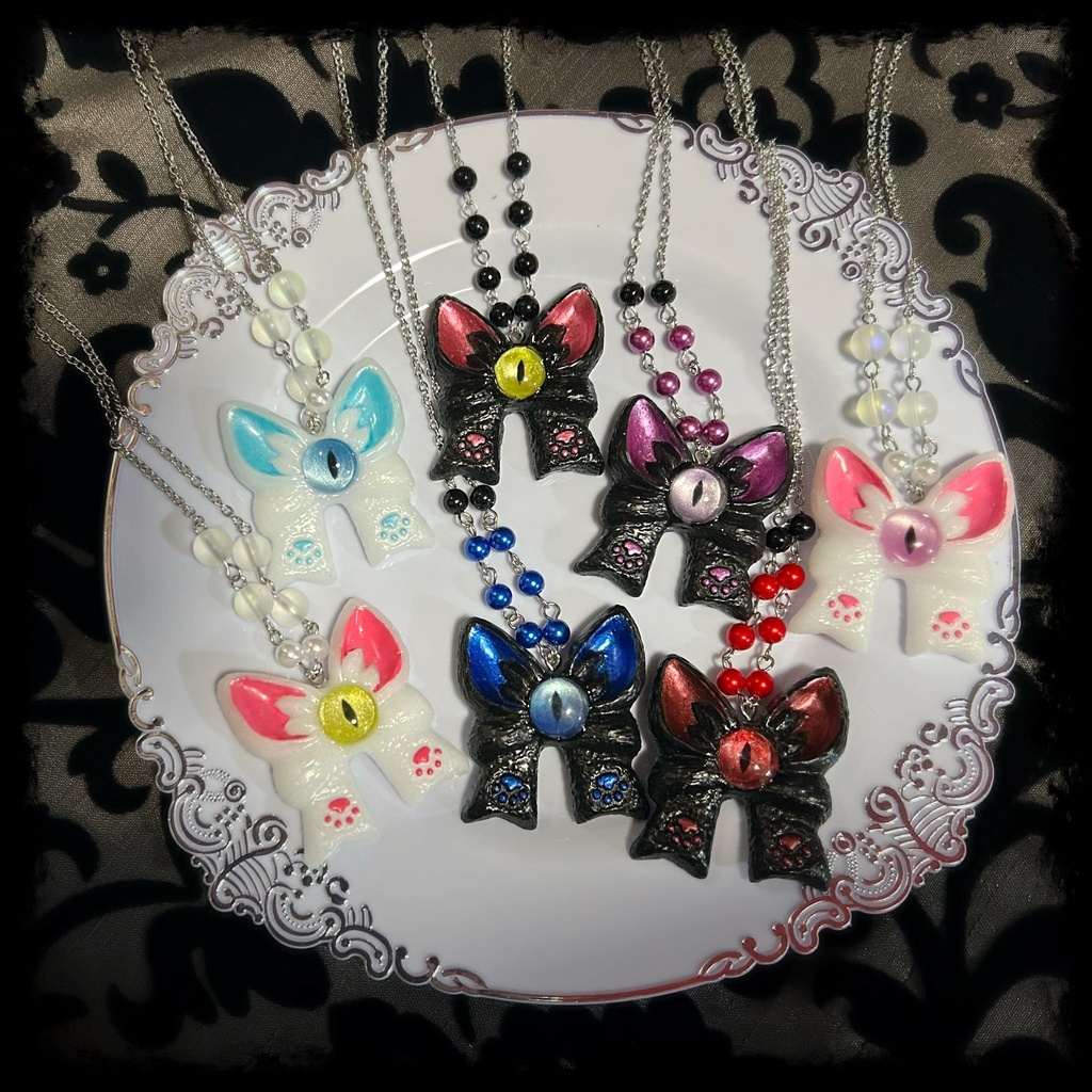 Spooky Cat Ribbon 使い魔のネックレス