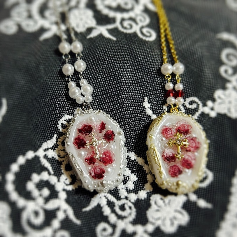 棺桶ネックレス<Rosé Rouge>-Rêverie-シルバー×赤