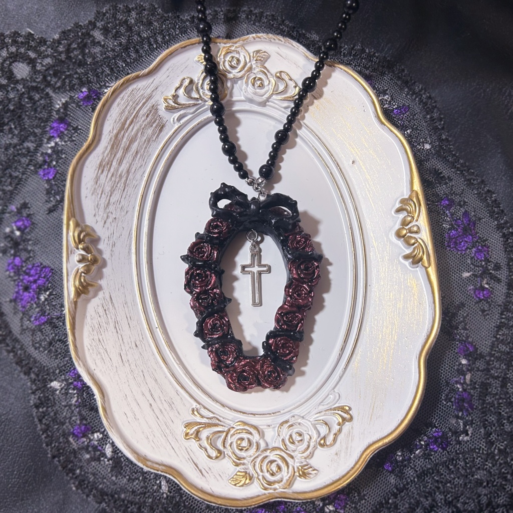 いばら這う葬送のリース<Funeral Rose> ネックレス