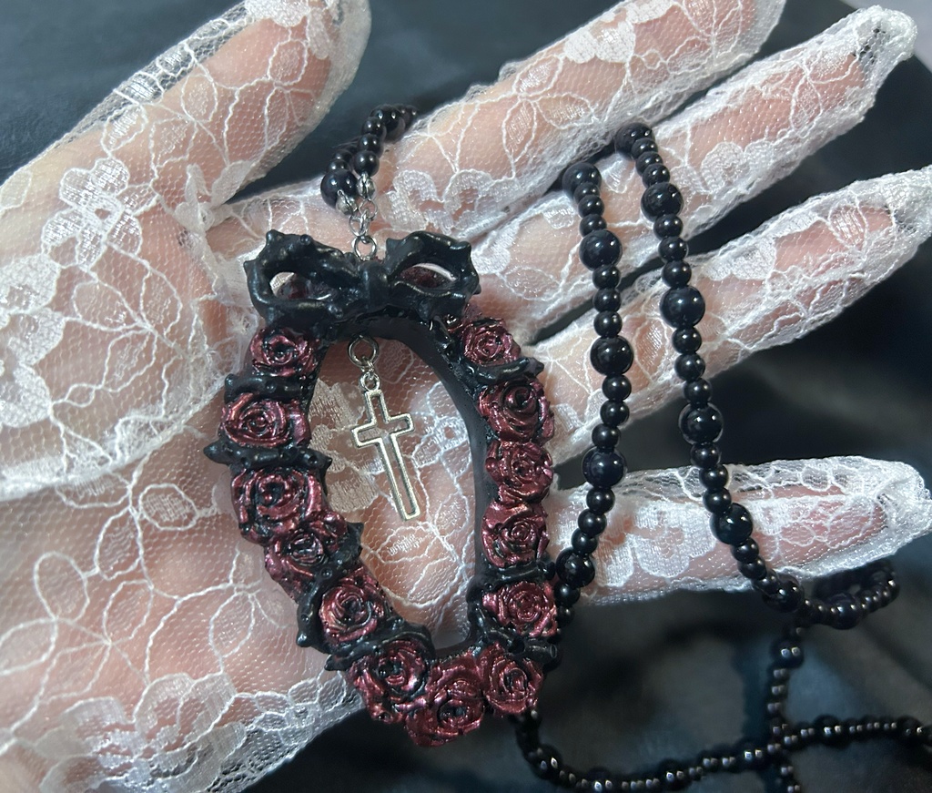 いばら這う葬送のリース<Funeral Rose> ネックレス