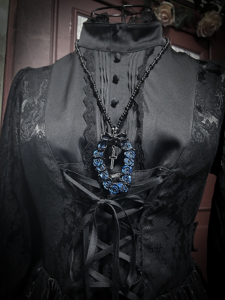 いばら這う葬送のリース<Funeral Rose> ネックレス