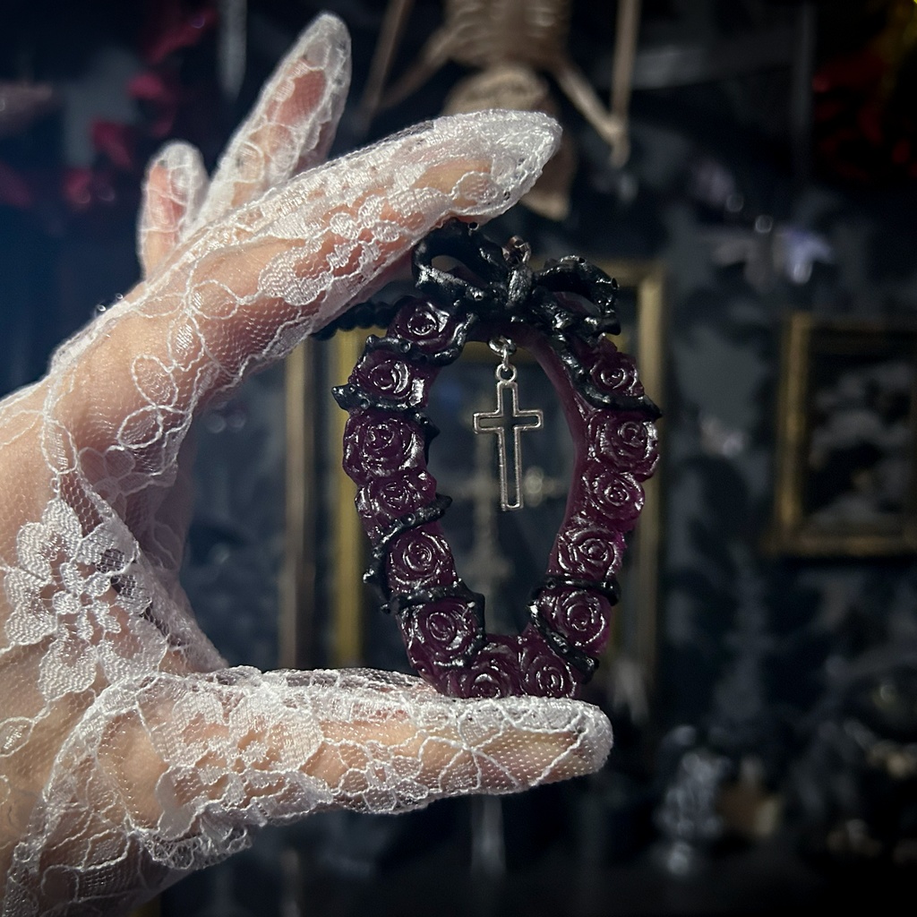 いばら這う葬送のリース<Funeral Rose> ネックレス