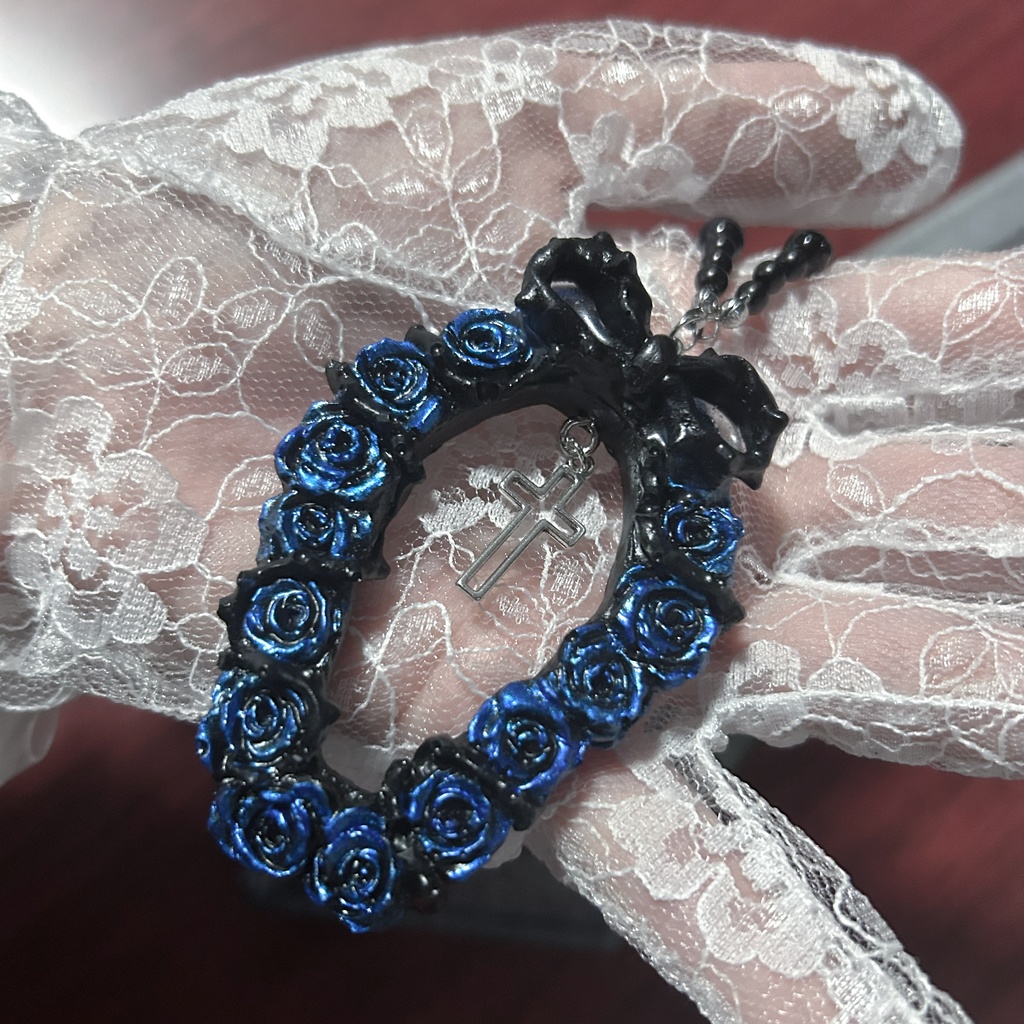 いばら這う葬送のリース<Funeral Rose> ネックレス