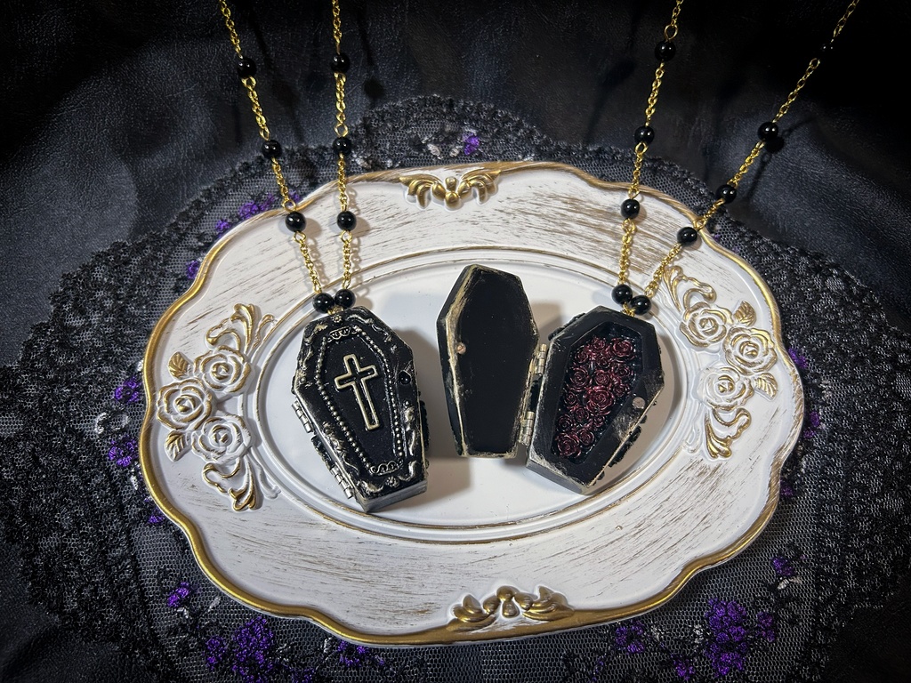＜Rosarium Coffin＞ネックレス