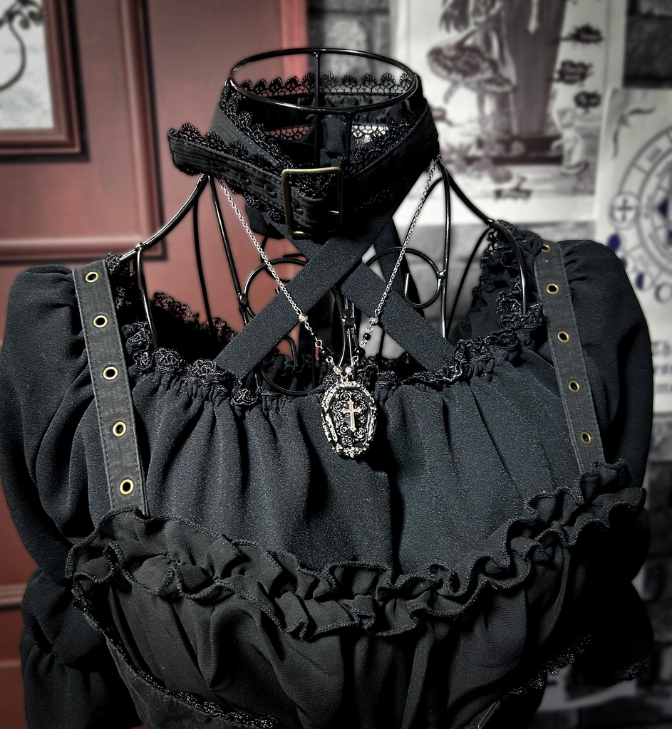 薔薇と十字架の棺<Obscura Noire>ネックレス