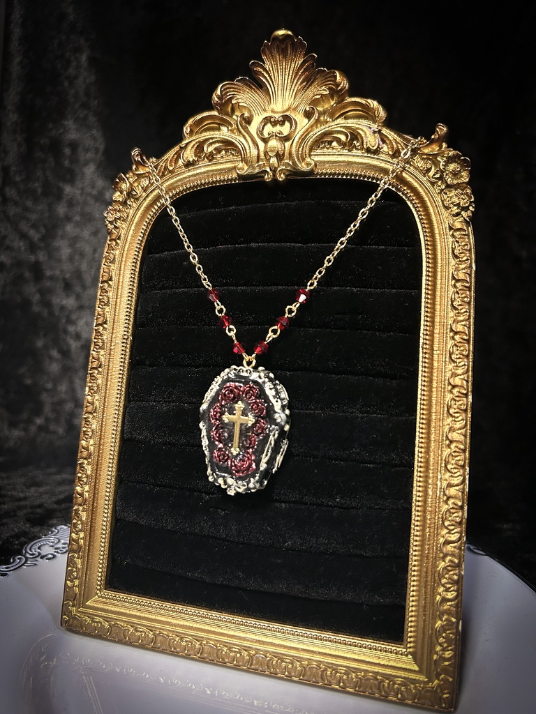 薔薇と十字架の棺<Obscura Rouge>ネックレス