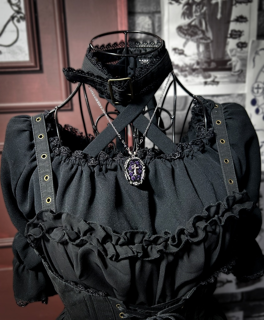 薔薇と十字架の棺<Obscura Violace>ネックレス