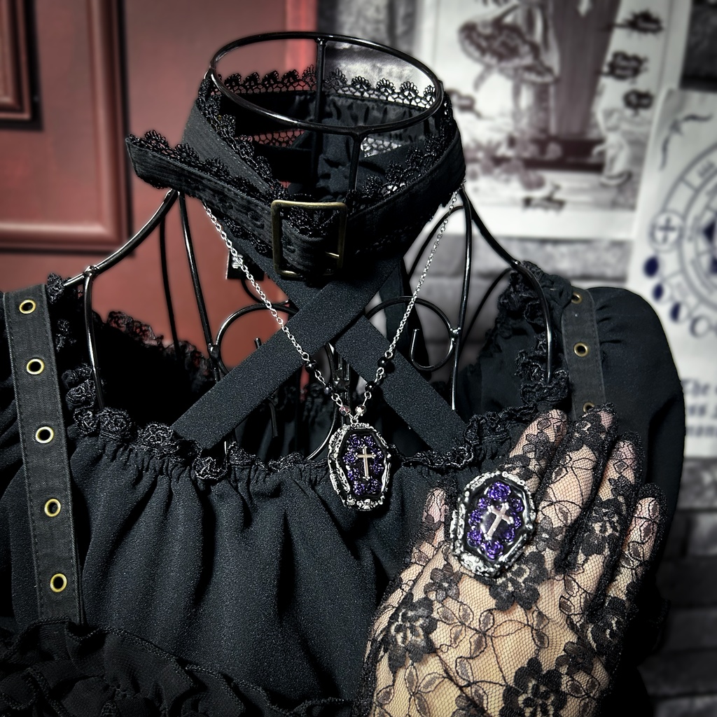 薔薇と十字架の棺<Obscura Violace>ネックレス