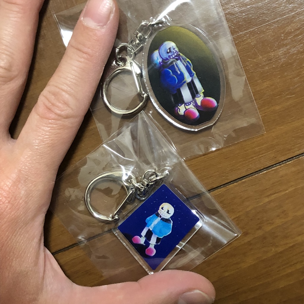 アクリルキーホルダー
