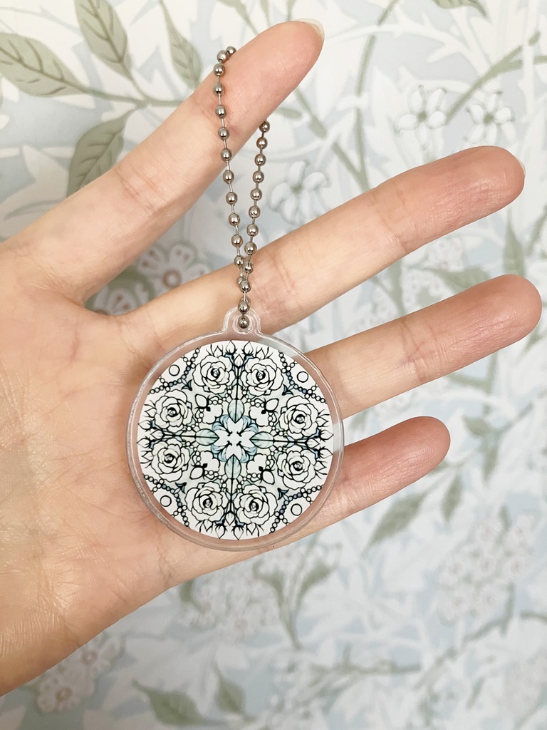 12ヶ月の誕生月の模様・アクリルキーホルダー(試作品)