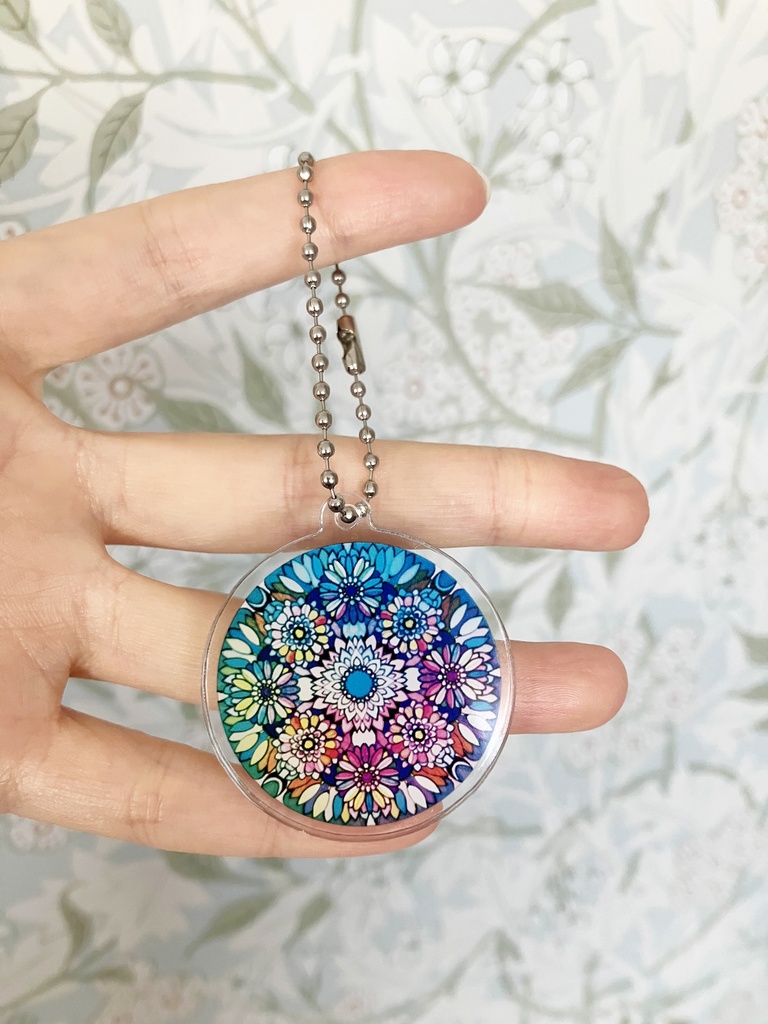 12ヶ月の誕生月の模様・アクリルキーホルダー(試作品)