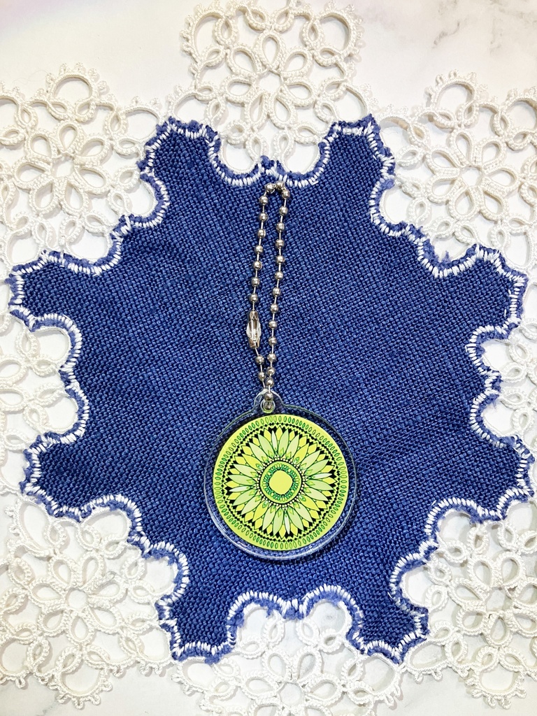 【中・35mm】12ヶ月の誕生月の模様・アクリルキーホルダー