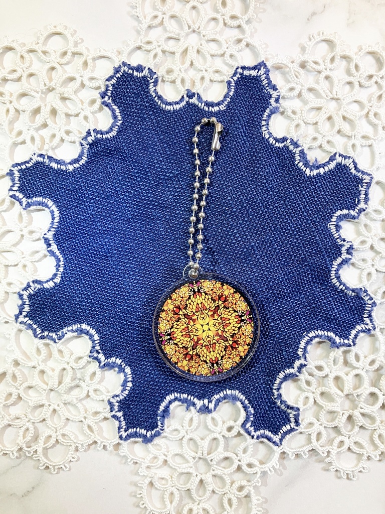 【中・35mm】12ヶ月の誕生月の模様・アクリルキーホルダー