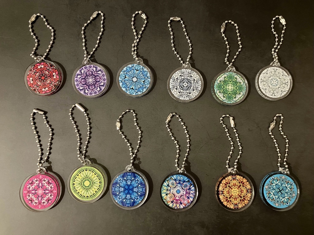 【小・30mm】12ヶ月の誕生月の模様・アクリルキーホルダー