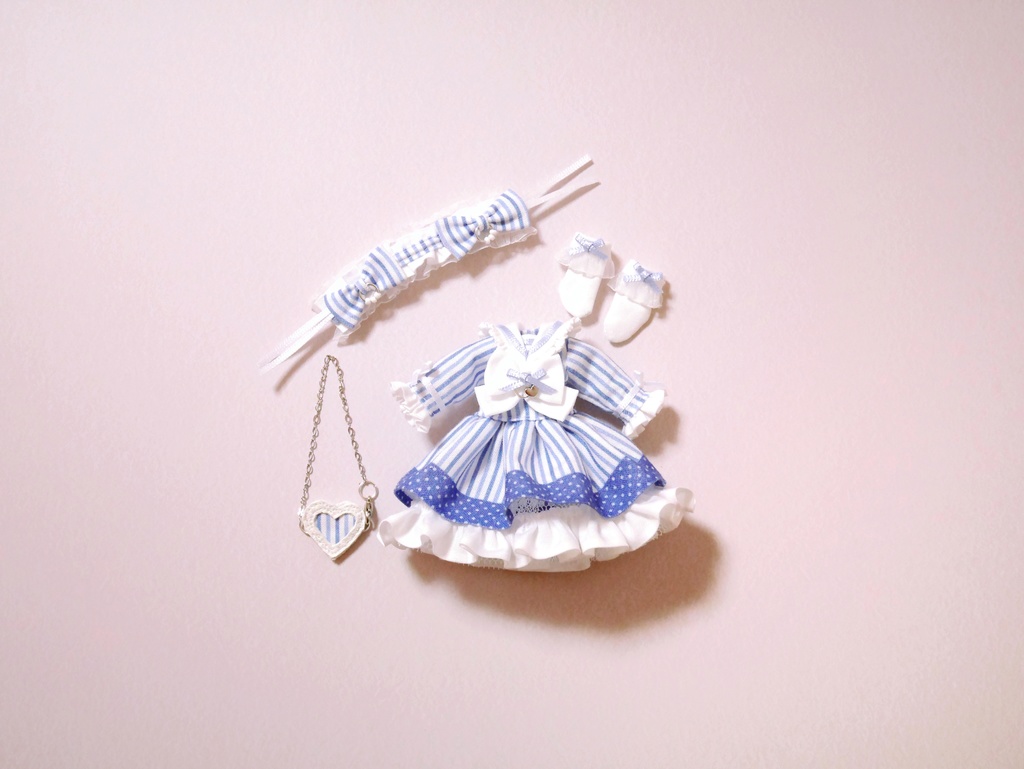 👚【 ピコニーモP & オビツ11 】ドール服 / ストライプリボンドレス