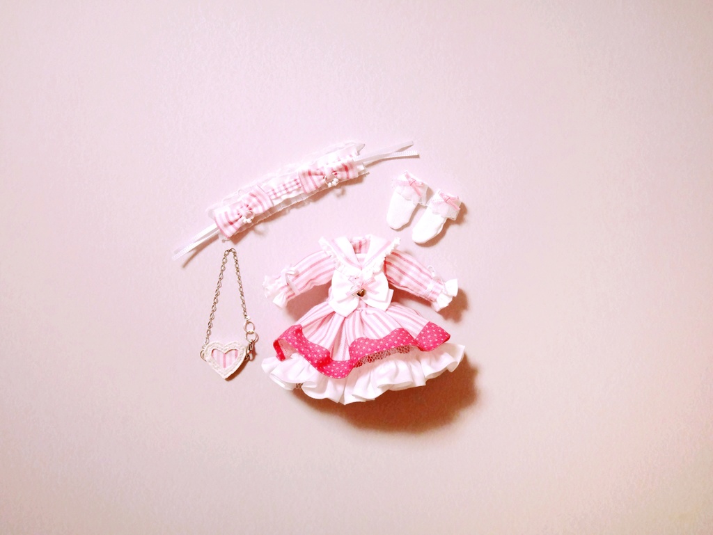 👚【 ピコニーモP & オビツ11 】ドール服 / ストライプリボンドレス